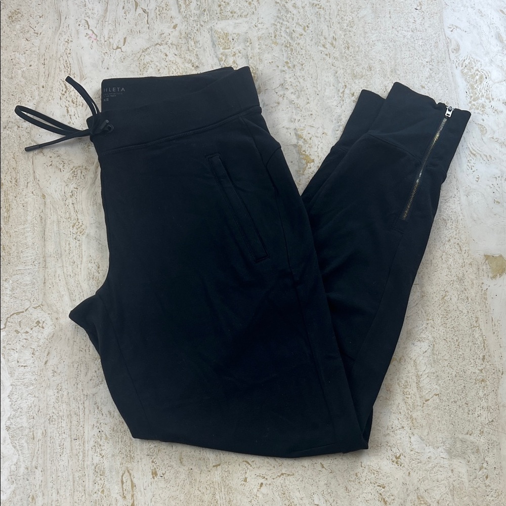 Athleta women’s xs black jogger pants drawstring, zipper ankle back pocket
